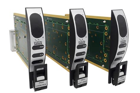 Optical smart card using semipassive communication